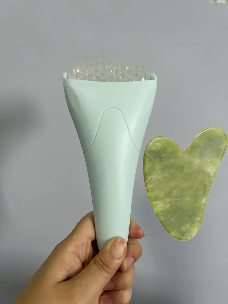 Ice Roller Facial Massager – Reduce Puffiness, Soothe Skin & Boost Natural Glow